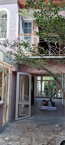 Balcão da varanda portas janelas e piso